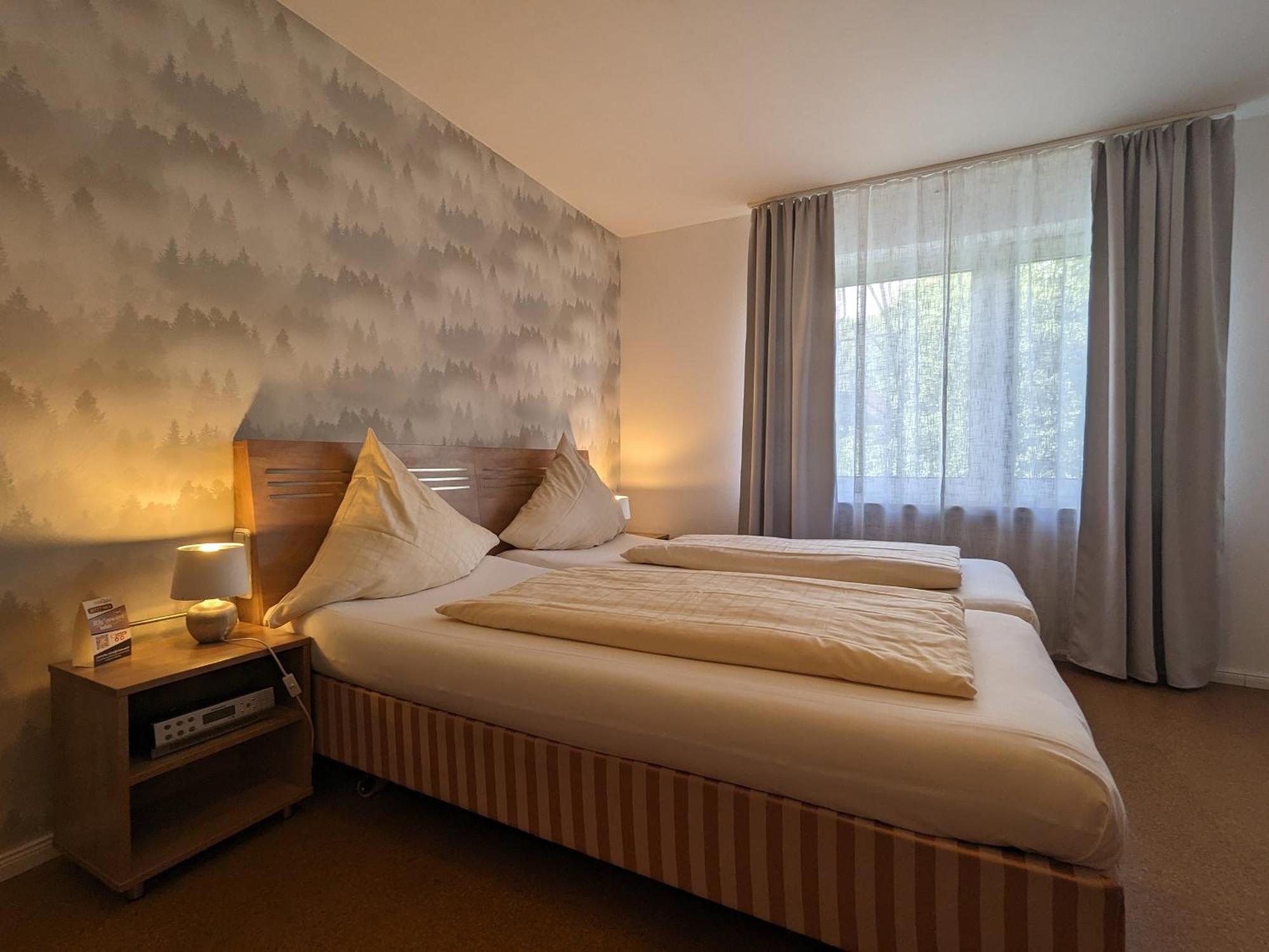 Hotel Berghof Wasserkuppe & Gaestehaus Fuldaquelle Gersfeld Quarto foto