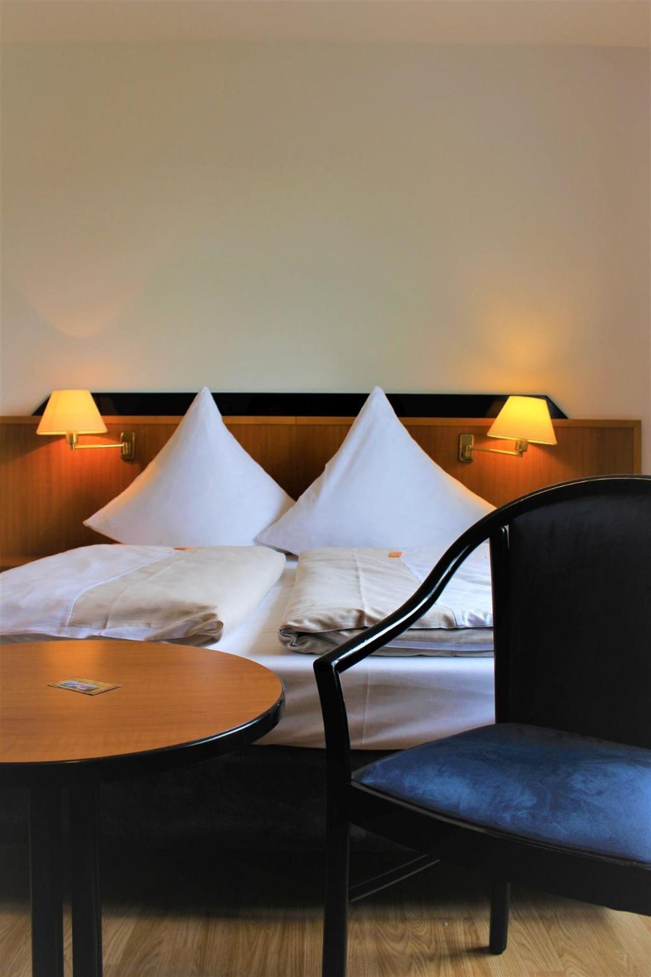 Hotel Berghof Wasserkuppe & Gaestehaus Fuldaquelle Gersfeld Quarto foto
