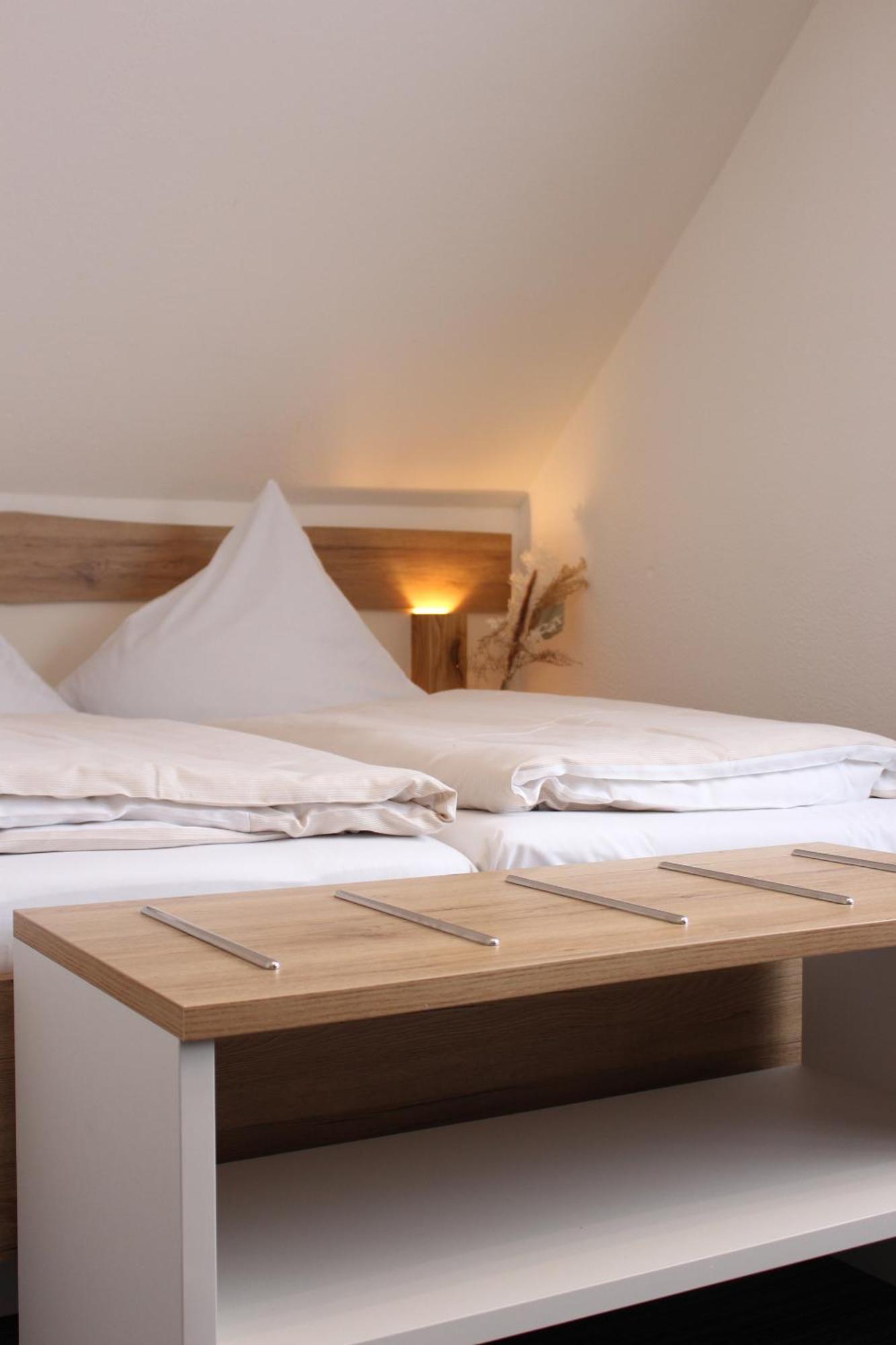 Hotel Berghof Wasserkuppe & Gaestehaus Fuldaquelle Gersfeld Quarto foto